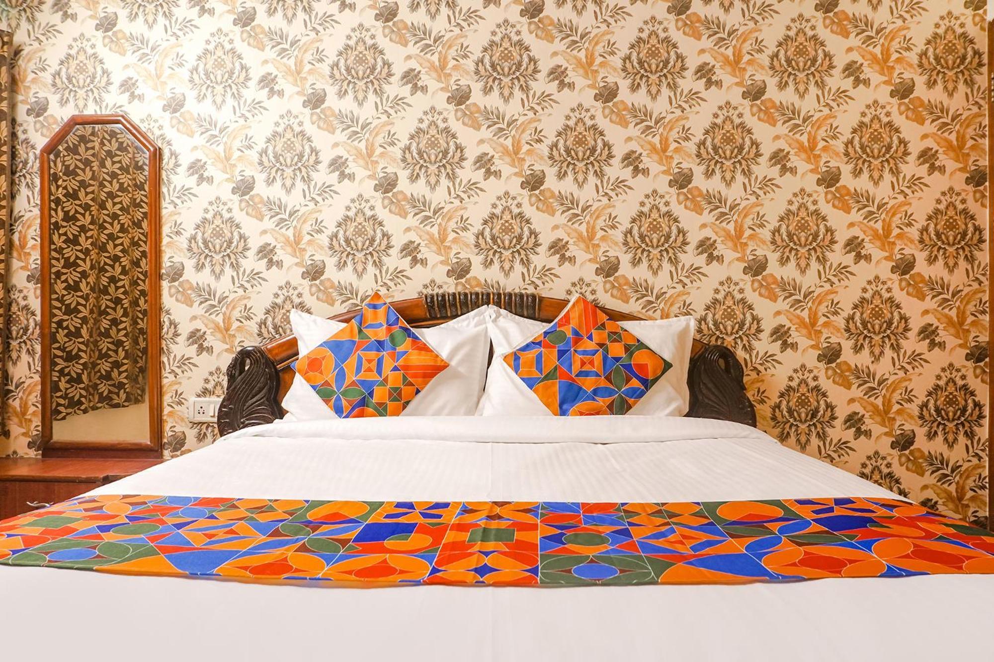 Fabhotel Galaxy Residency Hotel