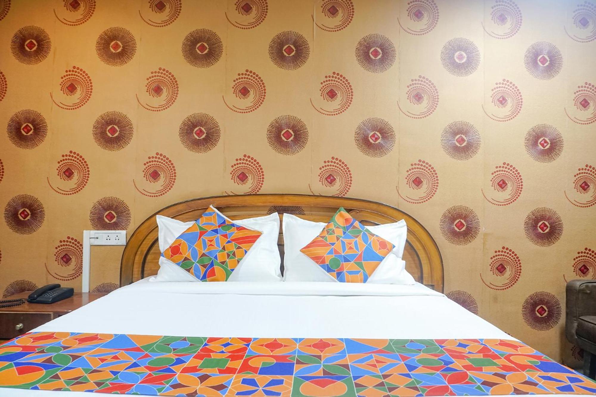 Hotel Fabhotel Galaxy Residency Pune